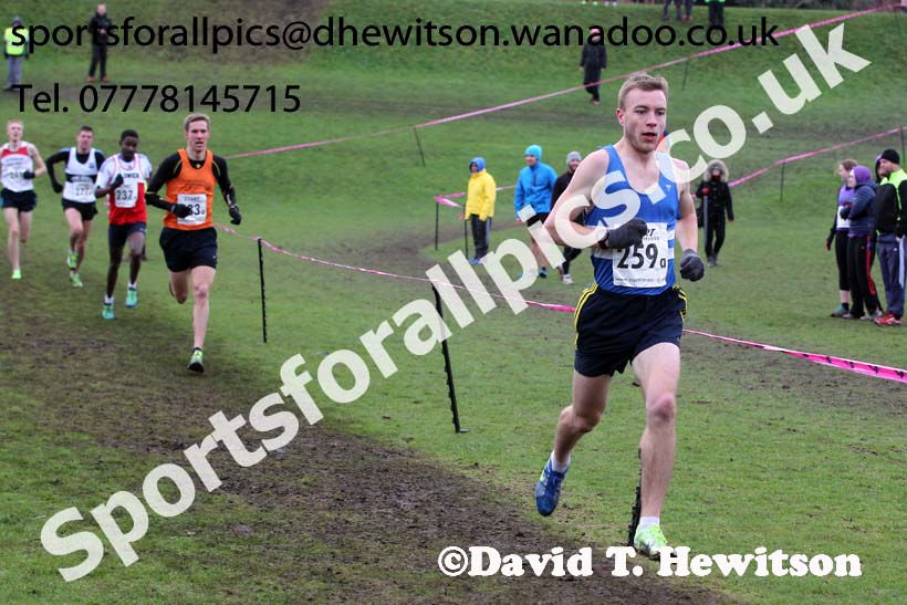 Senior mens Durham Cathedral Relays. Photo: David T. Hewitson/Sports for All Sports